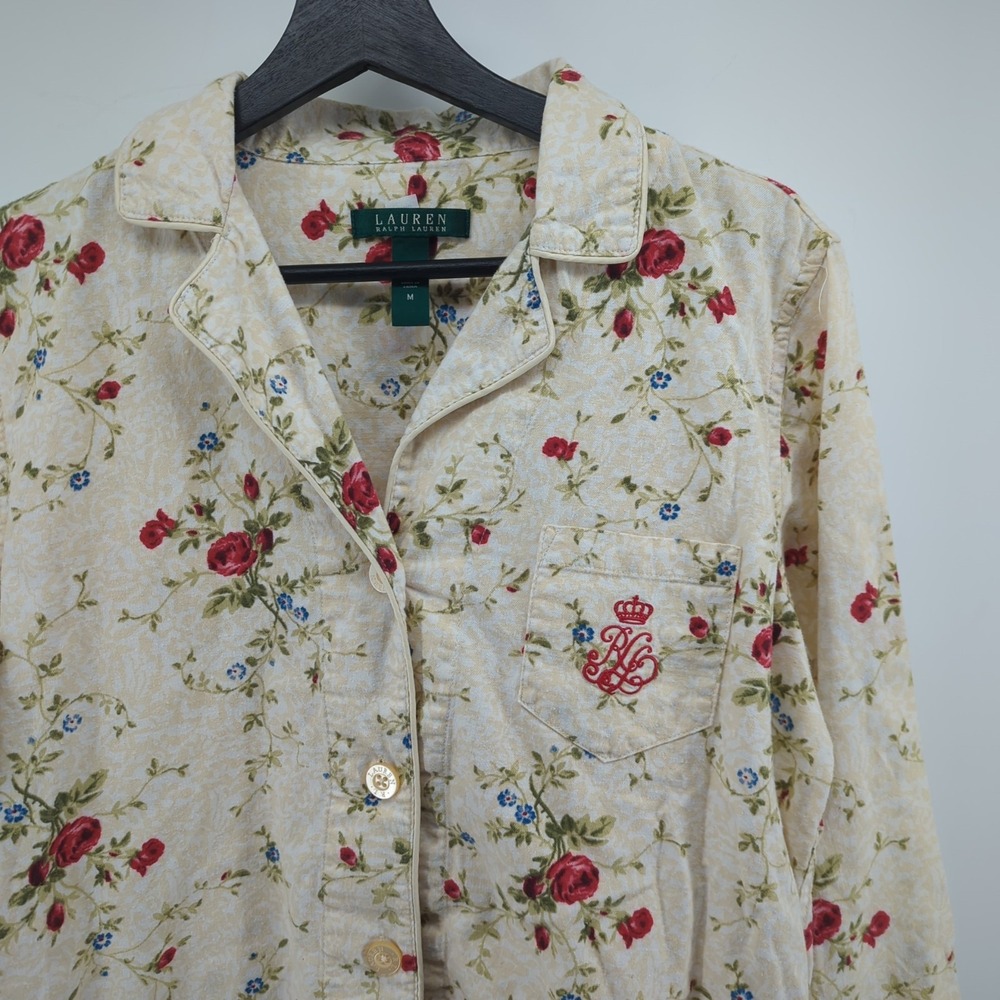 Lauren Ralph Lauren Pajama Top Size Medium PJ Top Red Roses Buds Floral Buttons
